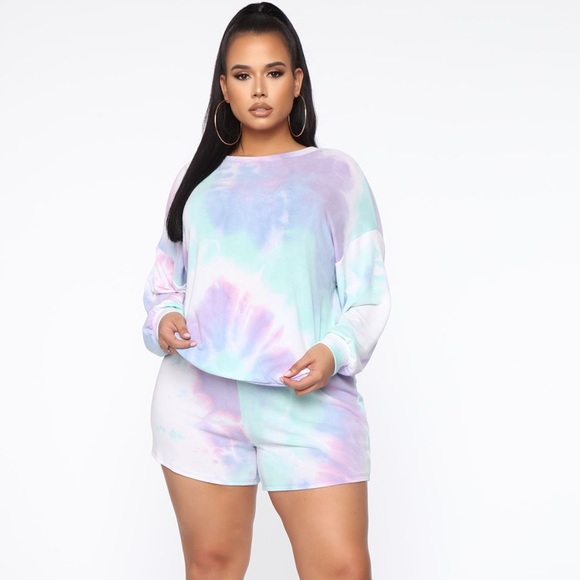 Fashion Nova Pants - NWT PLUS FN “Bright Out There” tie dye short set